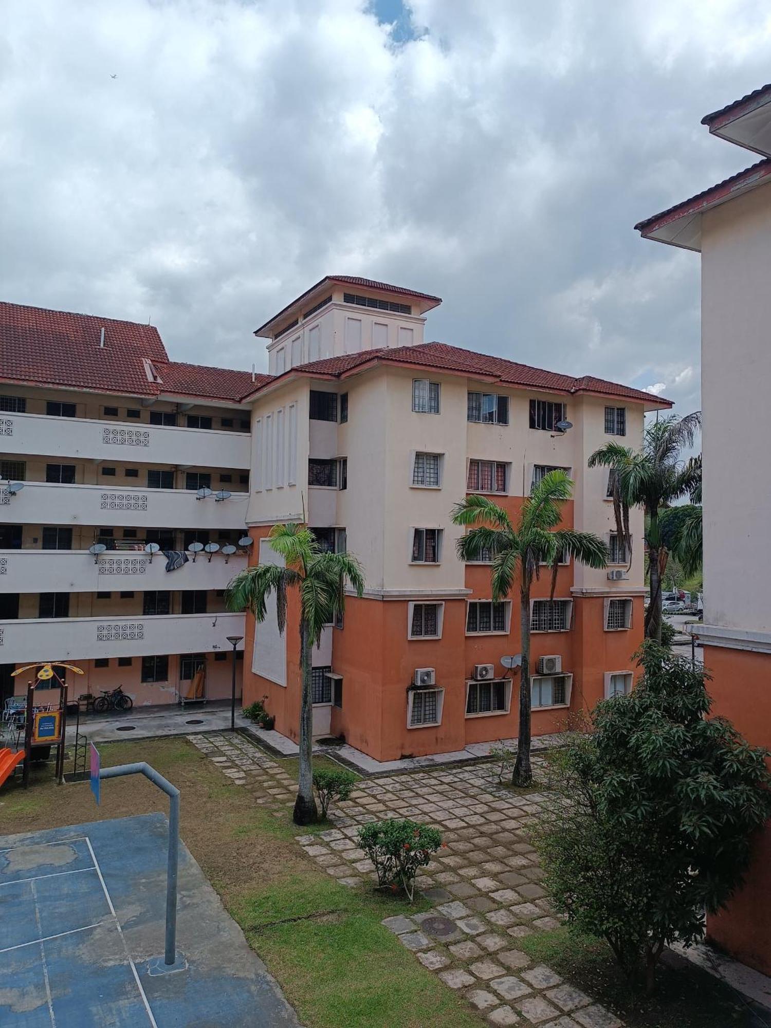 M.Fr Homestay Pangsapuri Putra Damai Putrajaya Ngoại thất bức ảnh